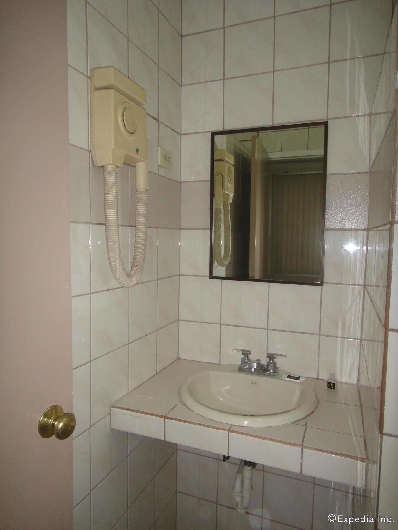 Beverly Boutique Business Hotel Себу Экстерьер фото